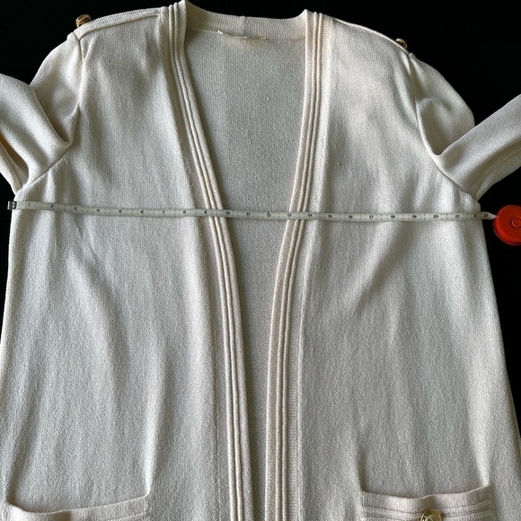 Vintage St John Santana Cardigan. Dark Cream color. Sz. L. - Picture 8 of 11